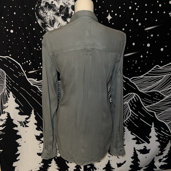 American Eagle Button Down Shirt - Picture 4 of 10